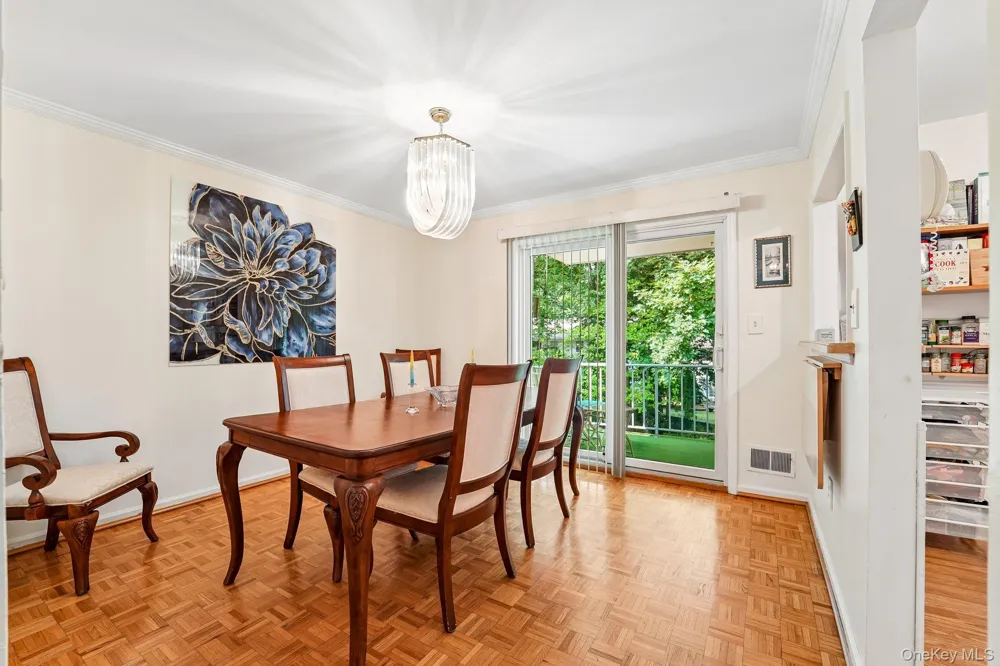 74 Bon Aire Circle #Q12 Suffern, NY 10901