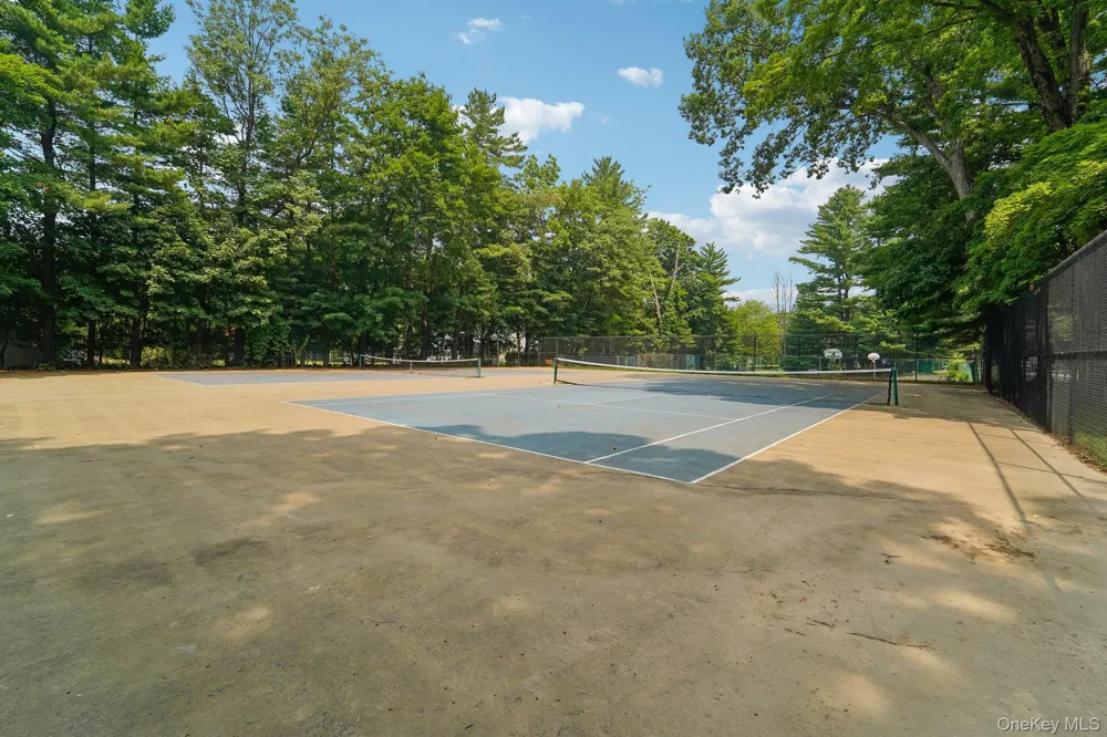 74 Bon Aire Circle #Q12 Suffern, NY 10901