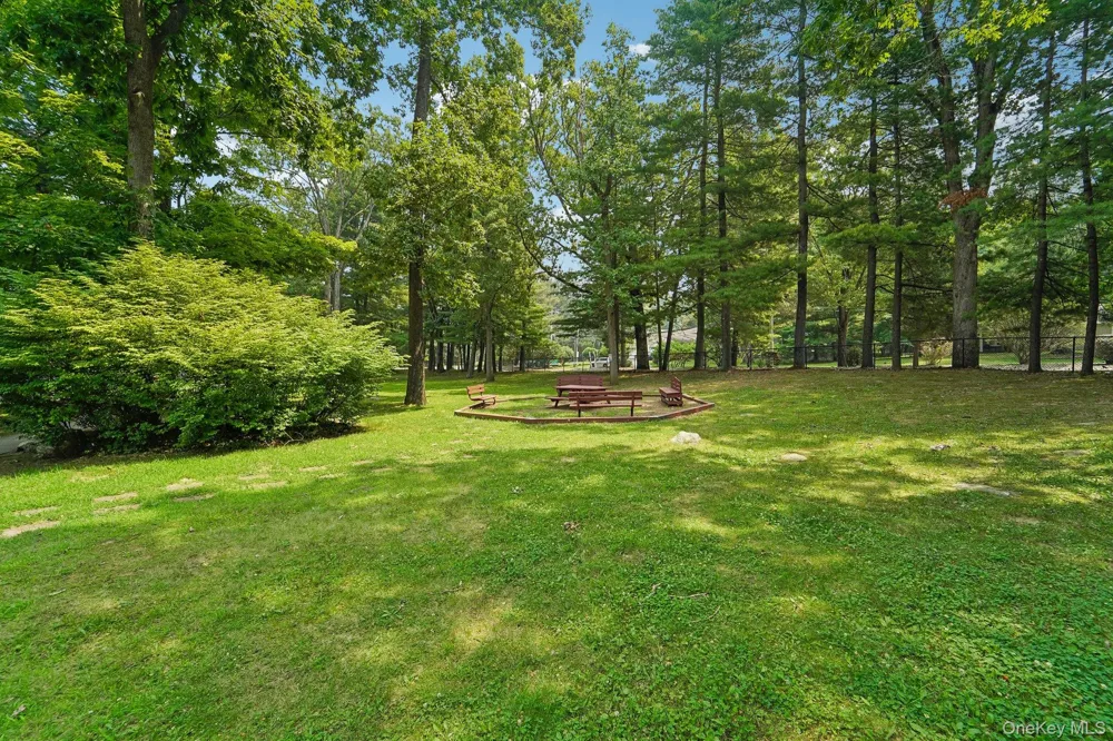 74 Bon Aire Circle #Q12 Suffern, NY 10901