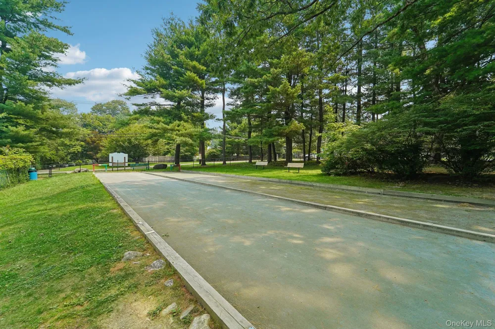 74 Bon Aire Circle #Q12 Suffern, NY 10901
