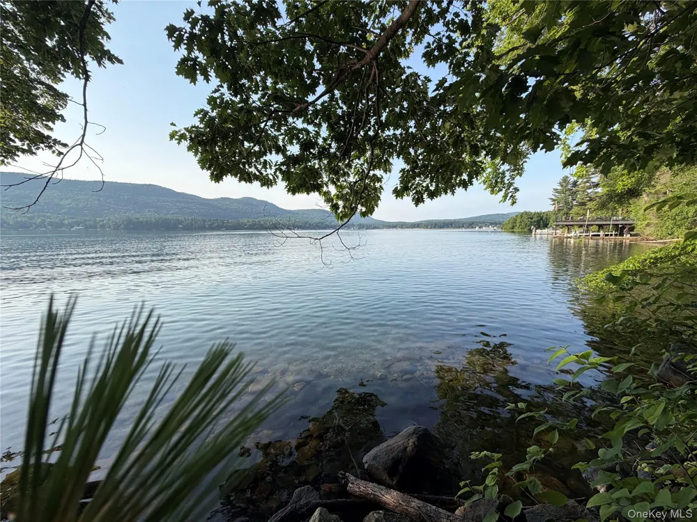 2978 Lakeshore Drive Lake George, NY 12845