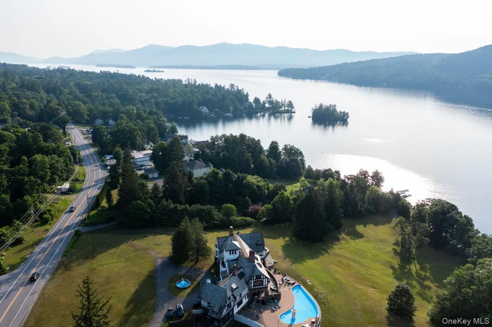 2978 Lakeshore Drive Lake George, NY 12845