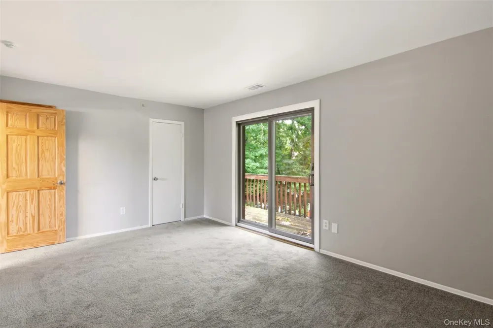 58 Bailey Court #58 Middle Island, NY 11953