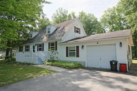 16 Elizabeth Drive