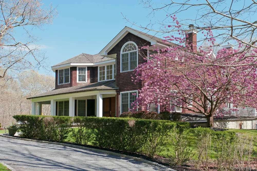 1477 Deerfield Road Water Mill, NY 11976