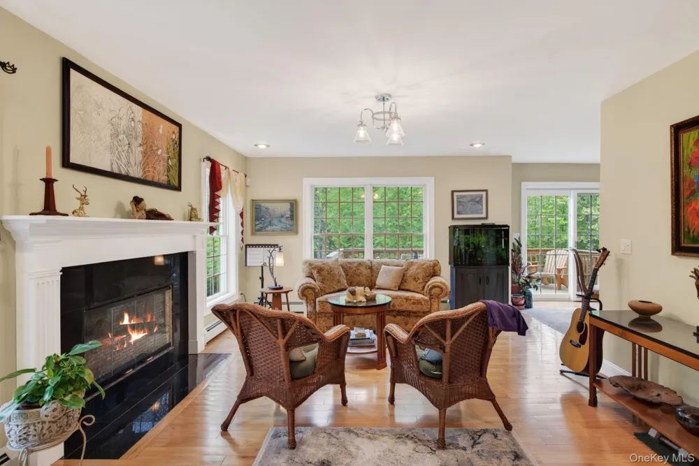 189 Bush Road Stone Ridge, NY 12484