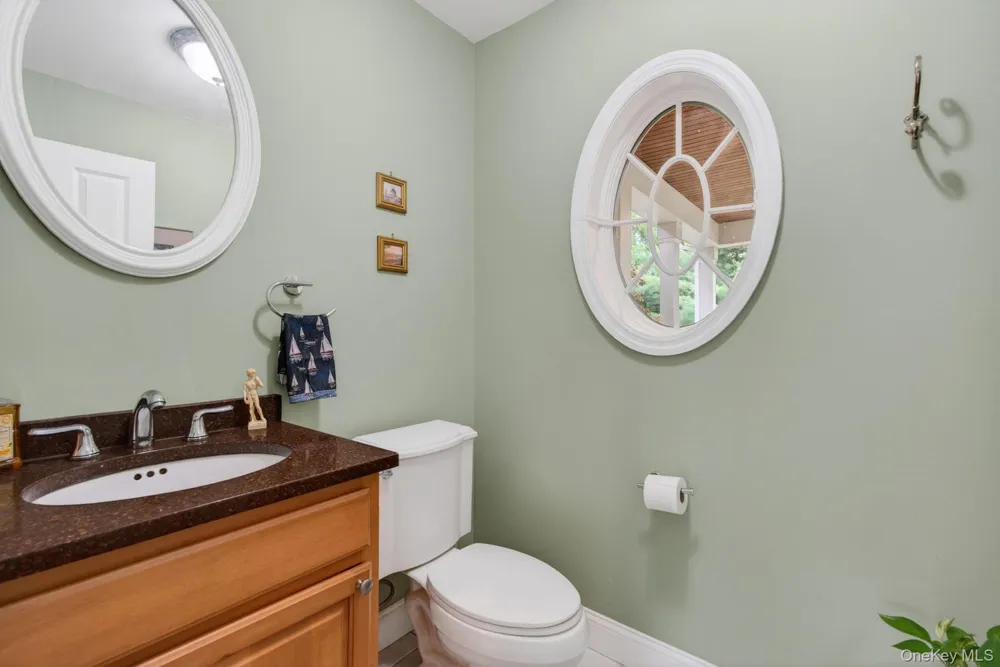 189 Bush Road Stone Ridge, NY 12484
