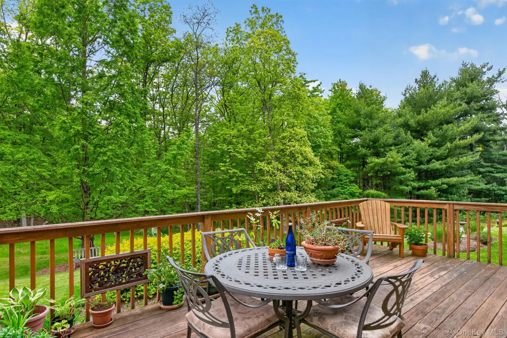 189 Bush Road Stone Ridge, NY 12484