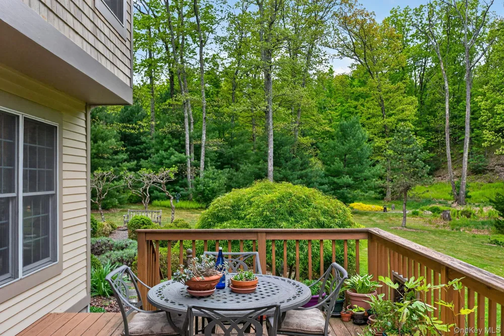 189 Bush Road Stone Ridge, NY 12484
