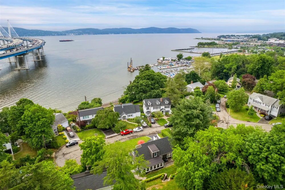 110 Tappan Landing Road Tarrytown, NY 10591