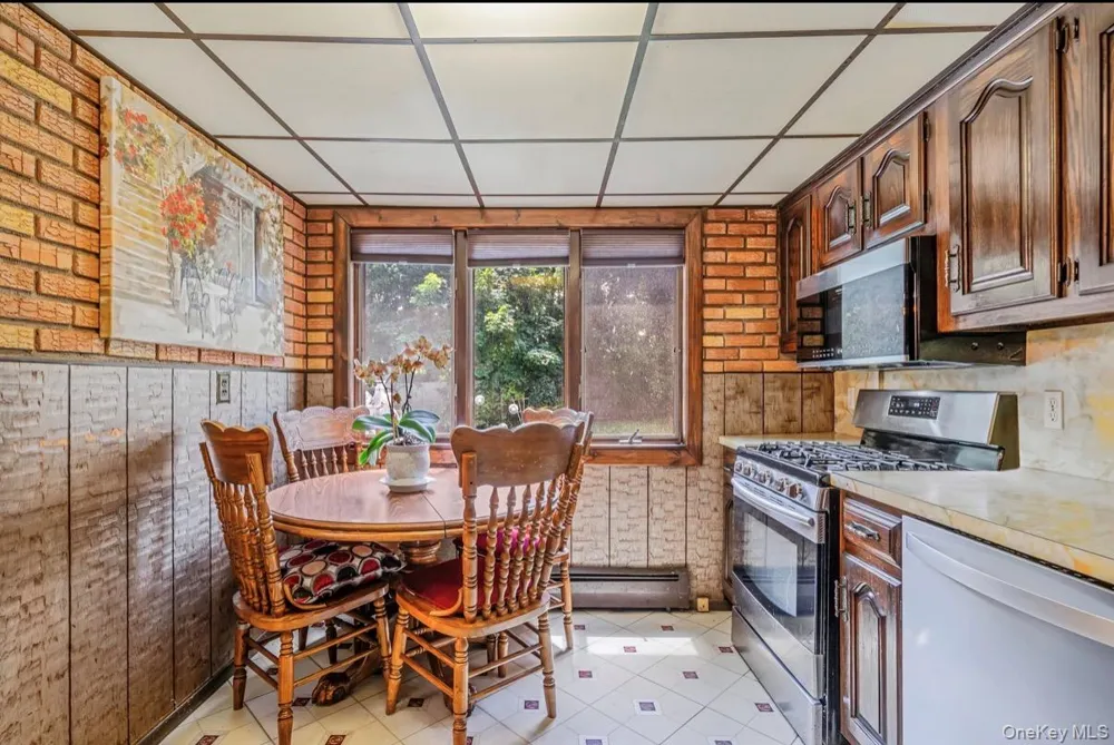 26 Harvard Lane Commack, NY 11725
