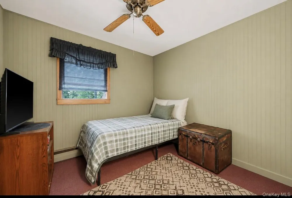 26 Harvard Lane Commack, NY 11725
