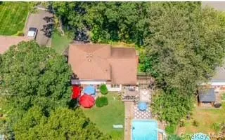 26 Harvard Lane Commack, NY 11725
