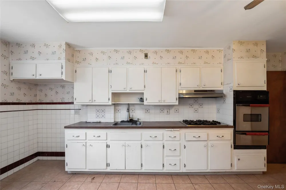 8430 129th Street Kew Gardens, NY 11415