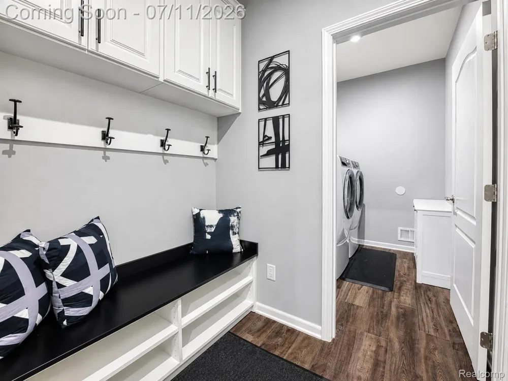 48847 Windfall Road Novi City, MI 48374