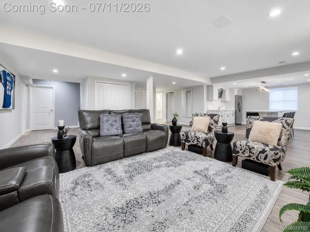 48847 Windfall Road Novi City, MI 48374