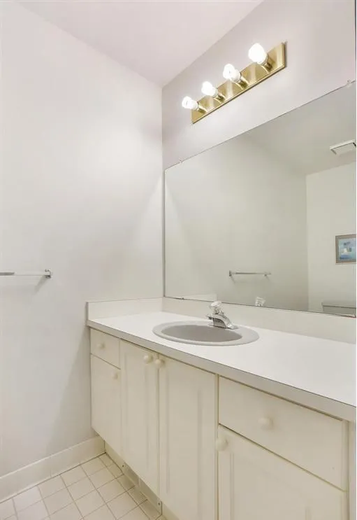 24267 Weathervane Court Novi City, MI 48374