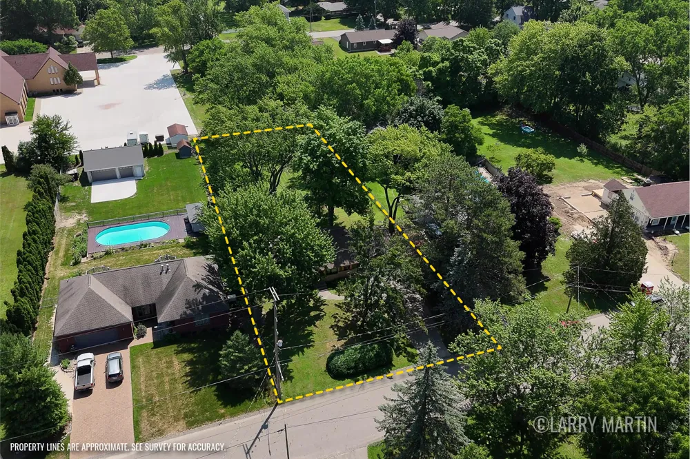 1916 Manning Avenue NW Walker City, MI 49534