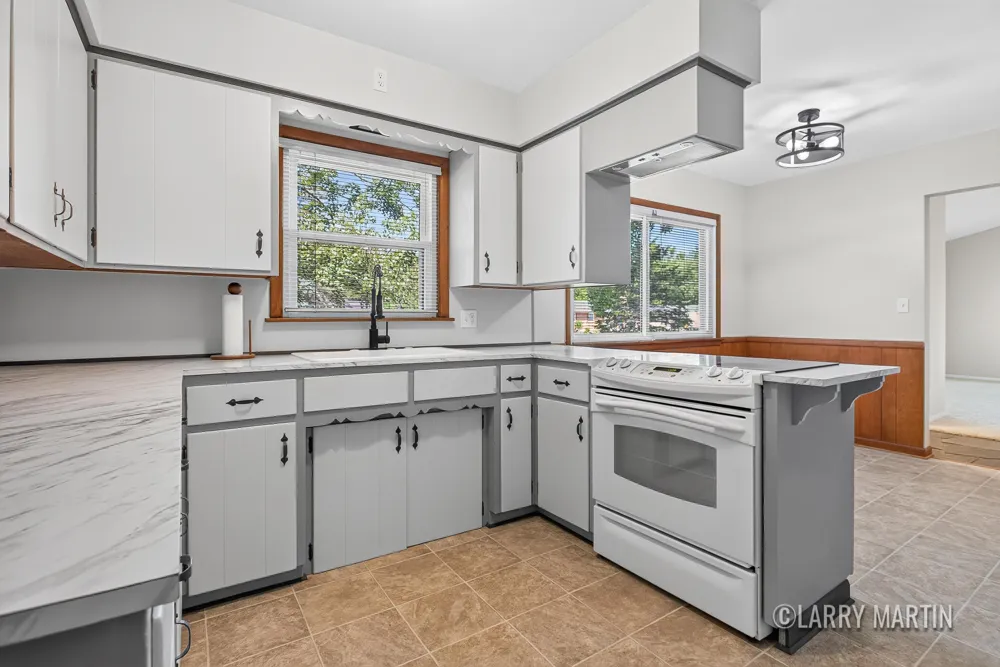 1916 Manning Avenue NW Walker City, MI 49534