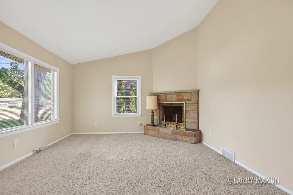 1916 Manning Avenue NW Walker City, MI 49534