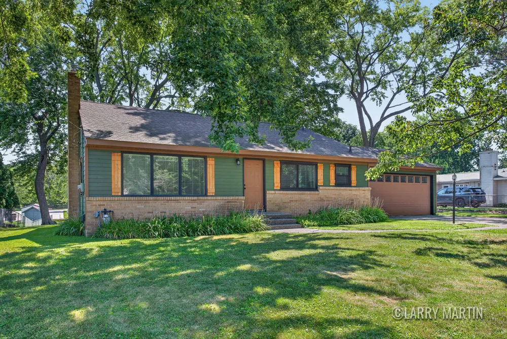 1916 Manning Avenue NW Walker City, MI 49534