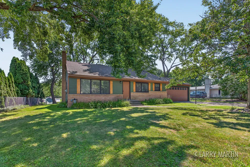 1916 Manning Avenue NW Walker City, MI 49534