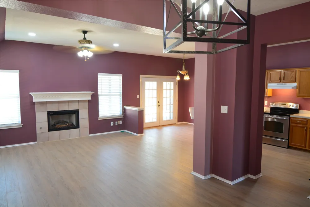 9743 Copperway Converse, TX 78109