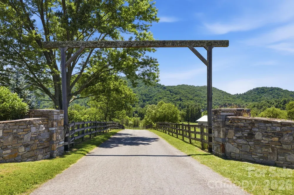 114 Cane Creek Ranch Drive Fletcher, NC 28732