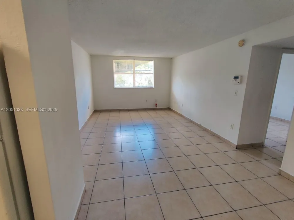 666 W 81st St #414 Hialeah, FL 33014