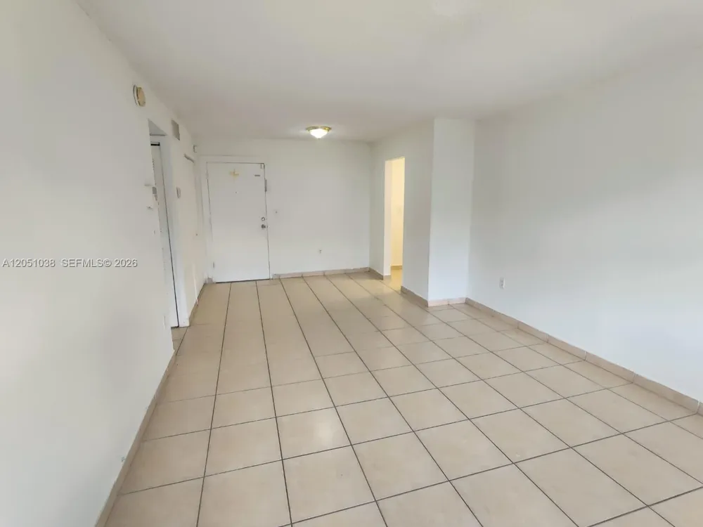 666 W 81st St #414 Hialeah, FL 33014