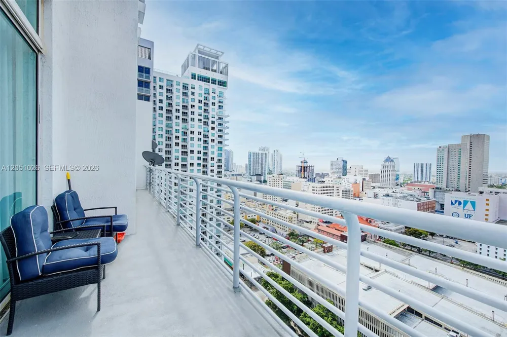 234 NE 3rd St #UPH01 Miami, FL 33132