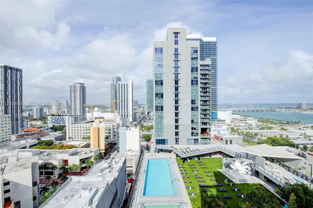 234 NE 3rd St #UPH01 Miami, FL 33132