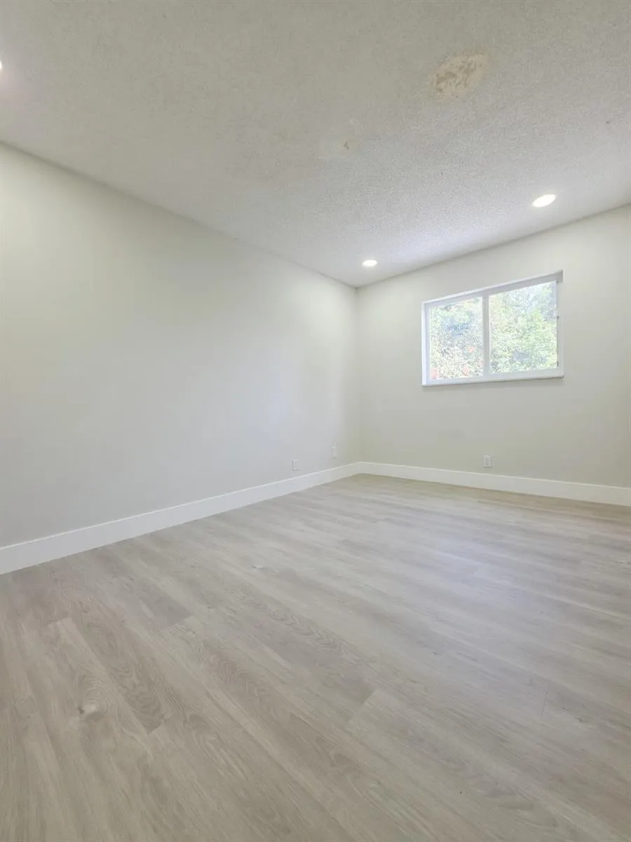 8090 NW 12th Street #D Margate, FL 33063