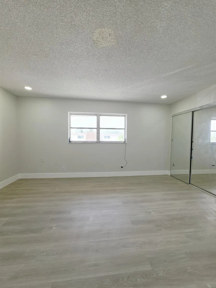 8090 NW 12th Street #D Margate, FL 33063