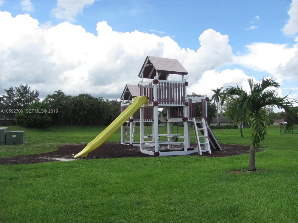8090 NW 12th Street #D Margate, FL 33063