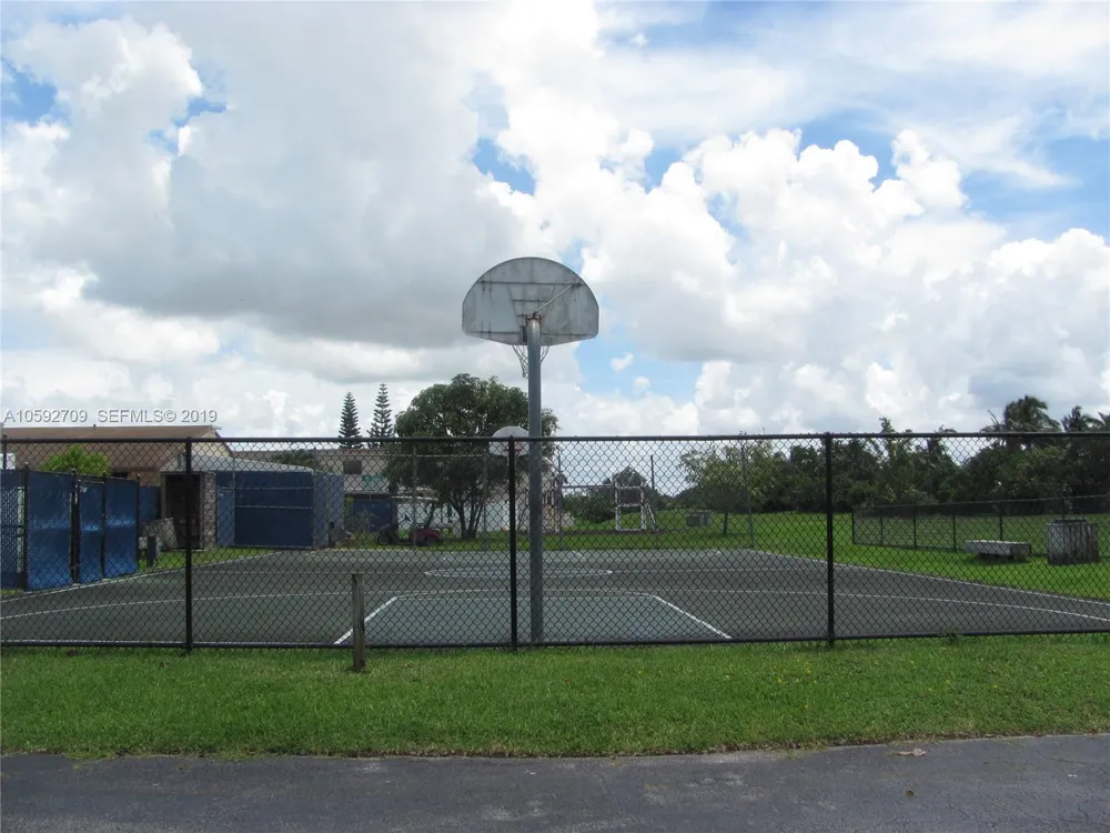 8090 NW 12th Street #D Margate, FL 33063