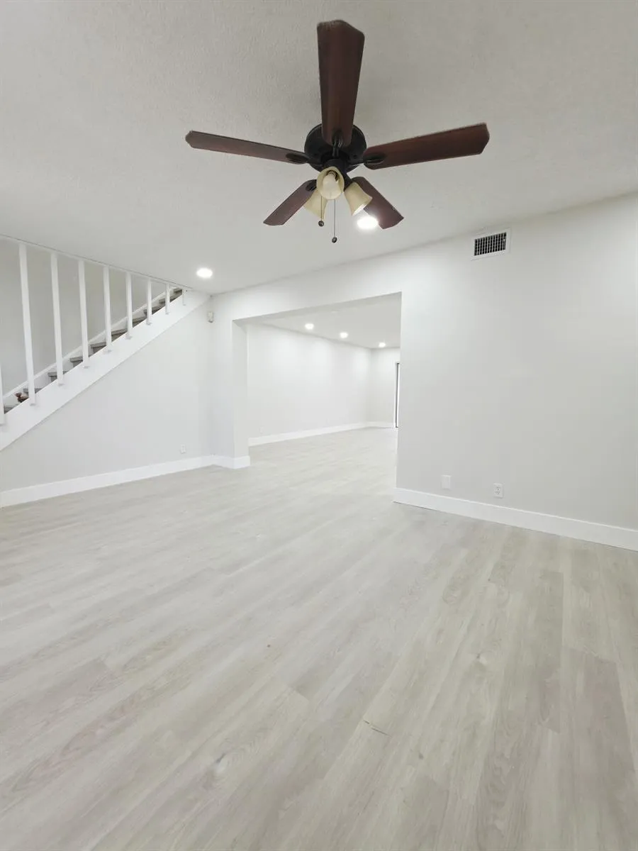8090 NW 12th Street #D Margate, FL 33063