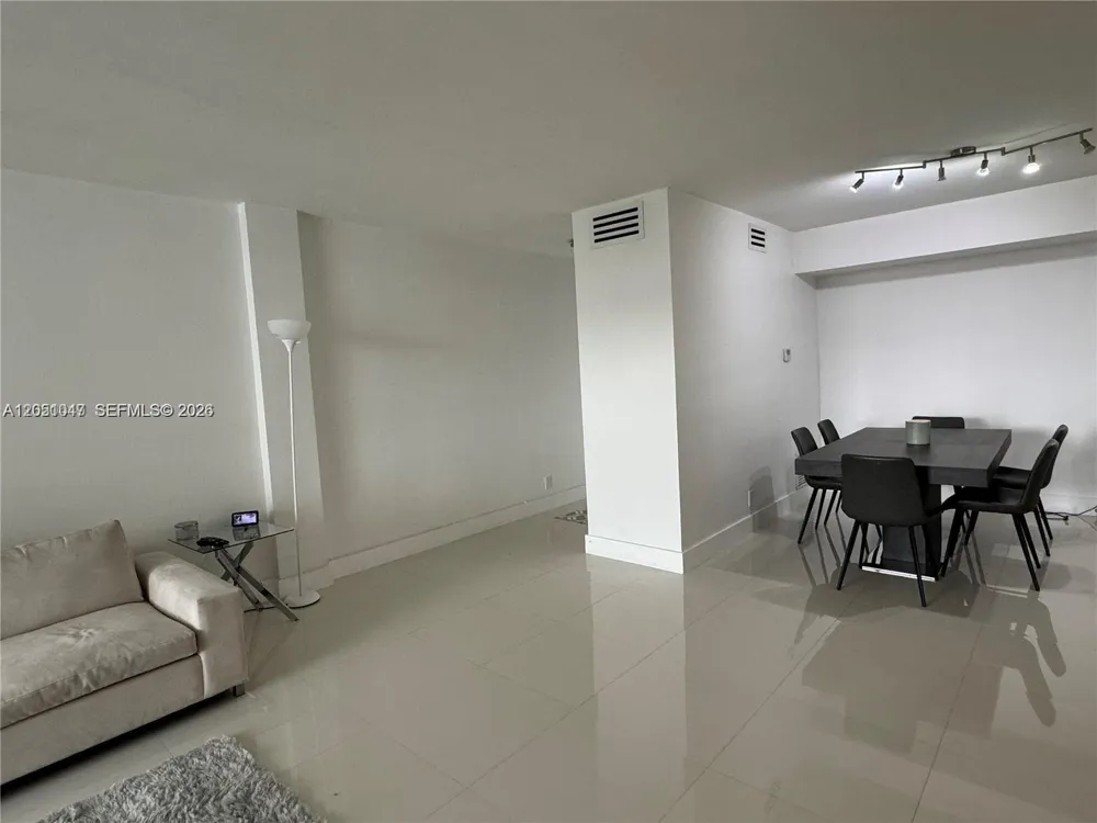 9381 E Bay Harbor Dr #302S Bay Harbor Islands, FL 33154