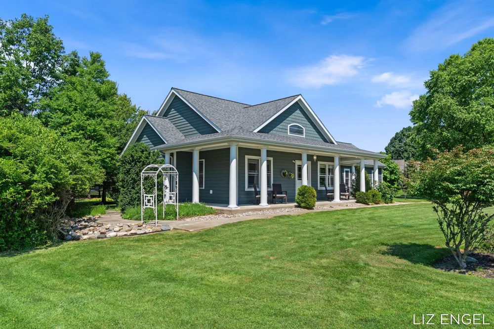762 Wilderness Ridge Drive Douglas, MI 49406