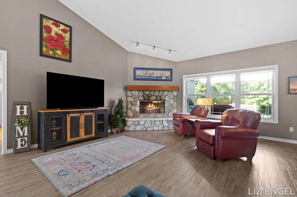 762 Wilderness Ridge Drive Douglas, MI 49406