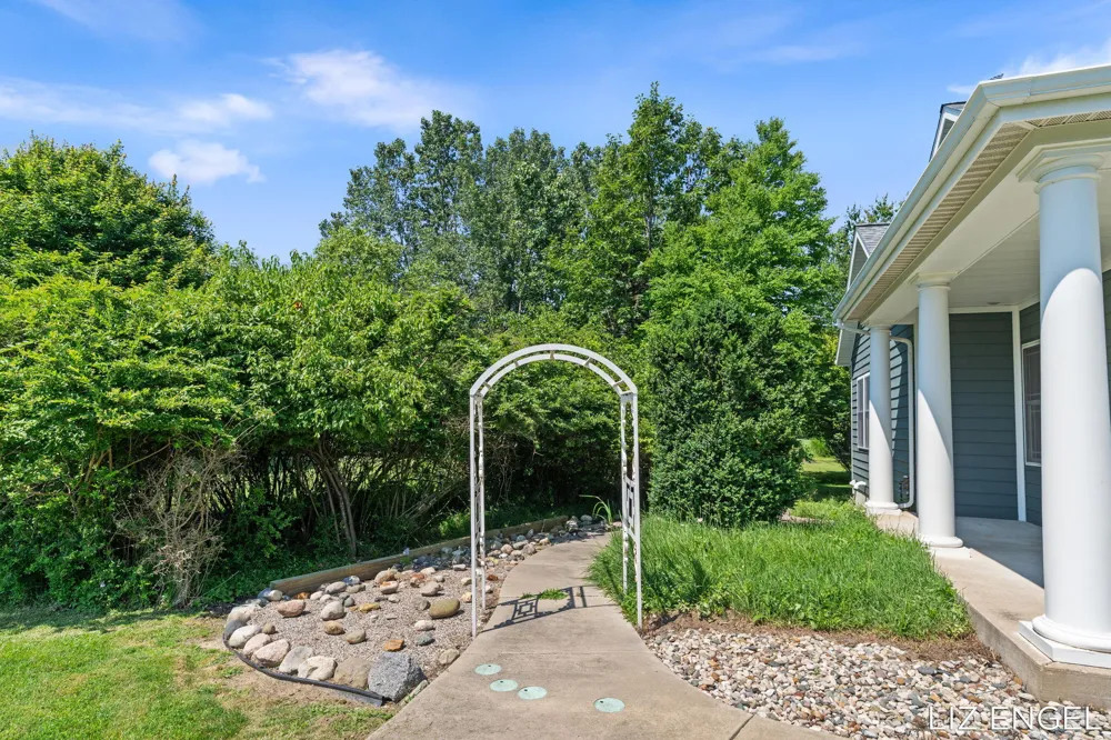 762 Wilderness Ridge Drive Douglas, MI 49406