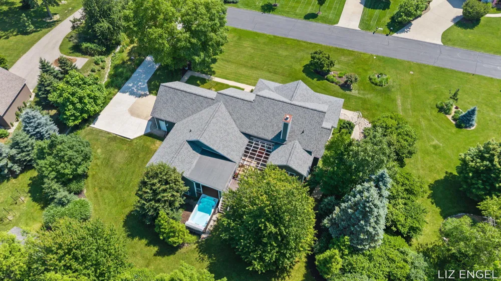 762 Wilderness Ridge Drive Douglas, MI 49406