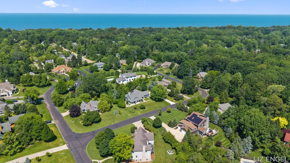 762 Wilderness Ridge Drive Douglas, MI 49406