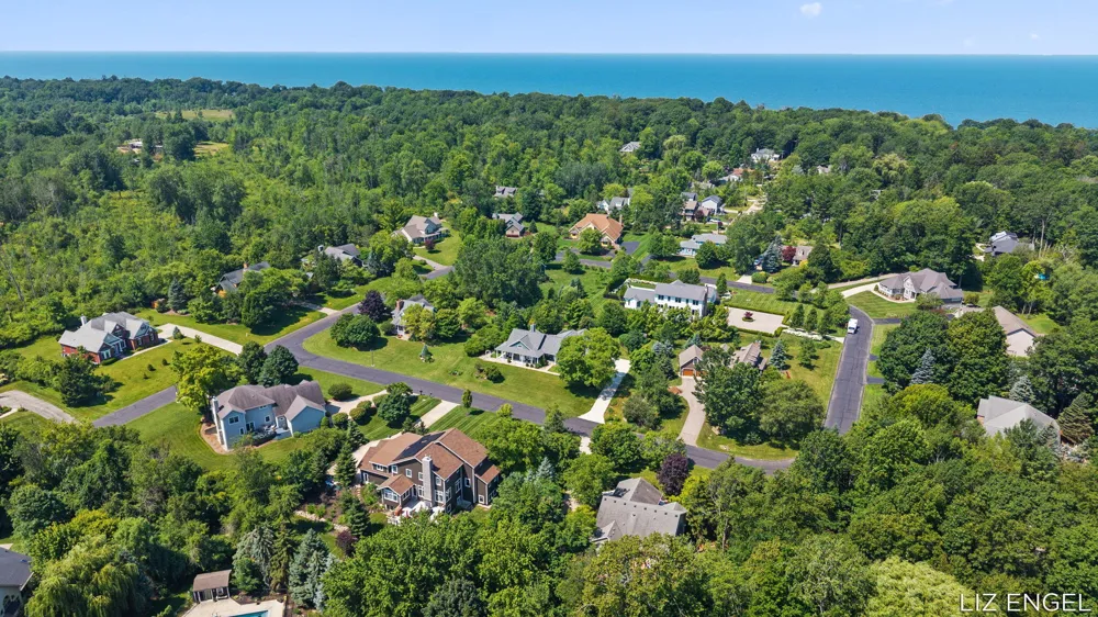 762 Wilderness Ridge Drive Douglas, MI 49406