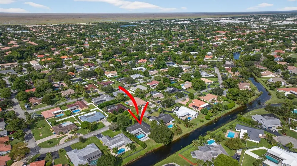 2421 NW 114th Avenue Coral Springs, FL 33065
