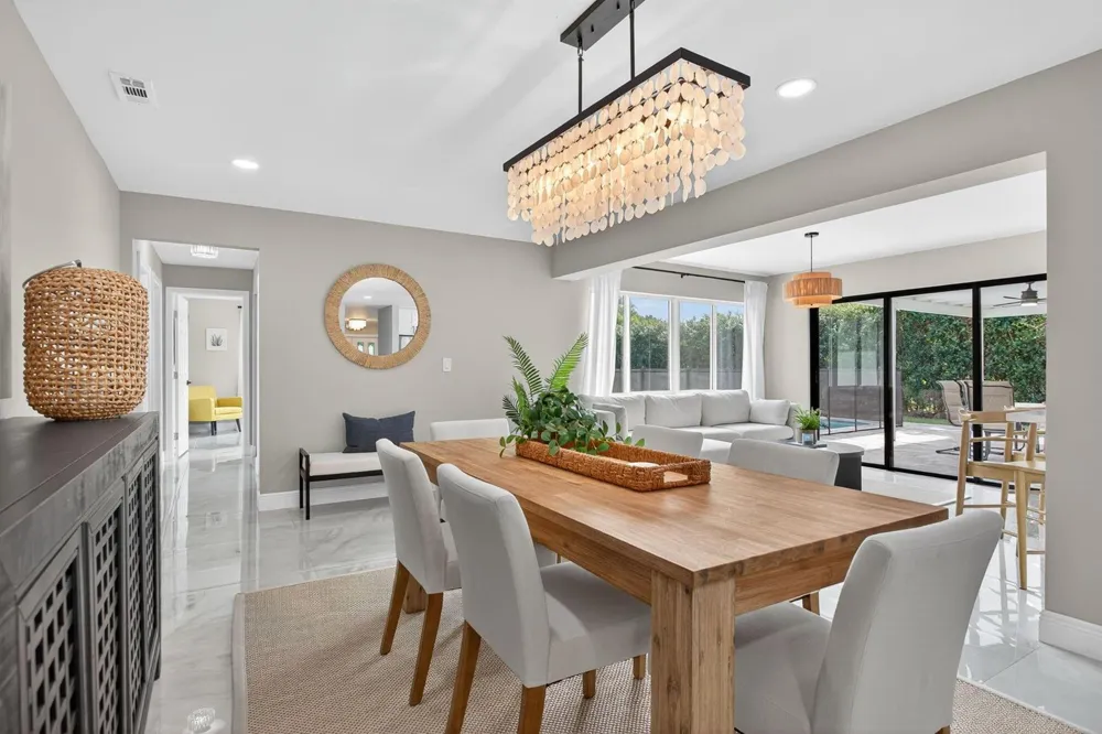 2421 NW 114th Avenue Coral Springs, FL 33065