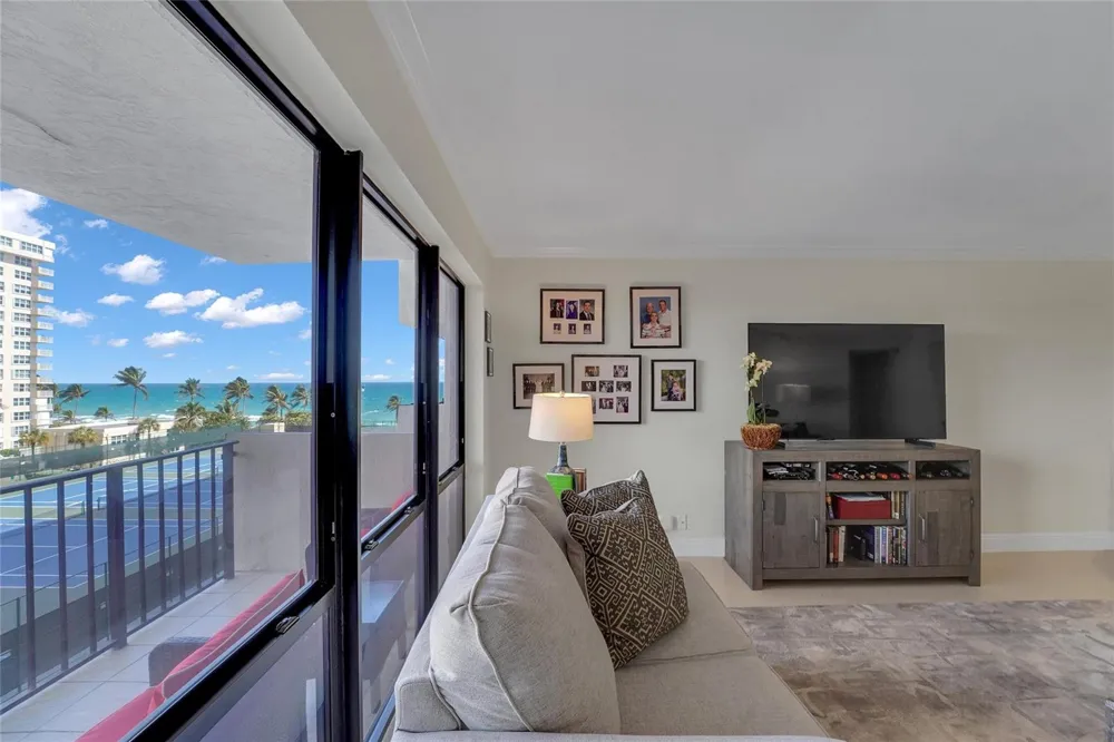 5100 Ocean Boulevard #602 Lauderdale By The Sea, FL 33308