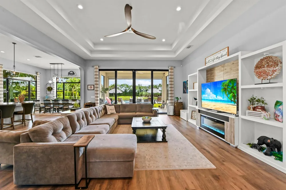 9307 Grand Prix Lane Boynton Beach, FL 33472