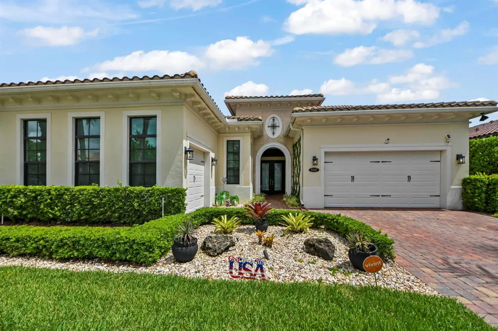 9307 Grand Prix Lane Boynton Beach, FL 33472