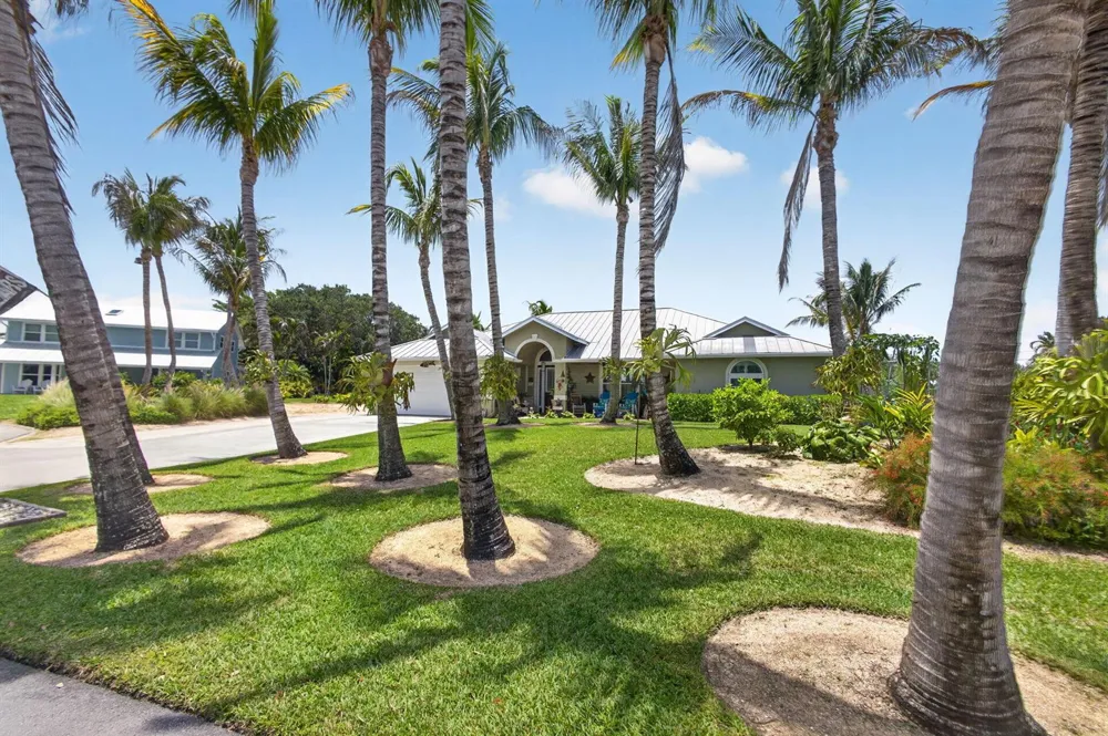 8081 SE Shiloh Terrace Hobe Sound, FL 33455